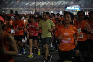 BIB: 66283, 65250, 25887, 588
                            <button type="button" onclick="openModal(21004521)" class="btn btn-primary btn-sm float-right btn-popup" data-toggle="modal" data-target=".modal-high-quality">
                        <i class="fas fa-shopping-cart"></i> Add to Cart
                    </button>
                                            <button type="button" onclick="isThisMe(21004521, true)" class="btn btn-success btn-sm float-right btn-popup btn-isme hidden" data-toggle="tooltip" data-placement="bottom" title="นี่คือรูปของคุณใช่ไหม คลิกที่นี่เพื่อเอาเข้าอัลบั้ม">
                        <i class="fas fa-plus"></i> Add to album
                    </button>
                    <button type="button" onclick="isThisMe(21004521, false)" class="btn btn-warning btn-sm float-right btn-popup btn-isnotme hidden">
                        <i class="fas fa-ban"></i> Remove from album
                    </button>